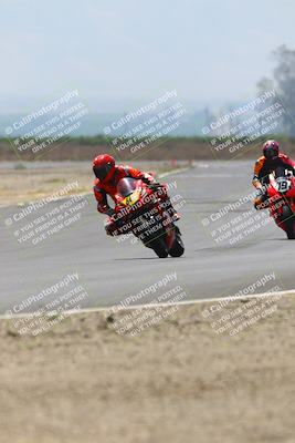 media/Jun-07-2025-TrackDaz (Sat) [[4413525952]]/A Group/2pm (Turn 9)/